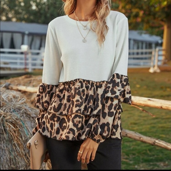 Leopard Print Layered Hem Peplum Top Size Large - Picture 5 of 7